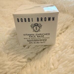 Bobbi Brown Vitamin Enriched Face Base in White Box